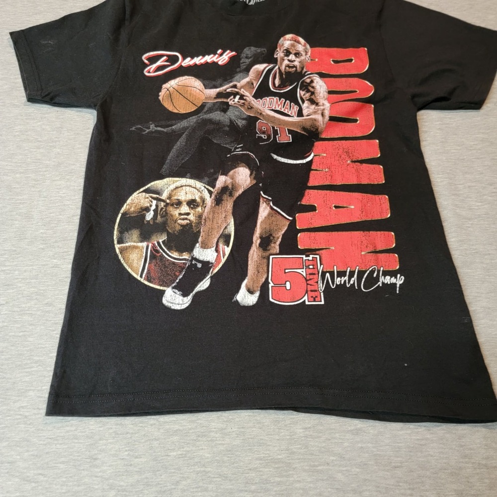 Dennis Rodman Bulls NBA World Champion 5 Time Full Graphic Tee Size Small Black